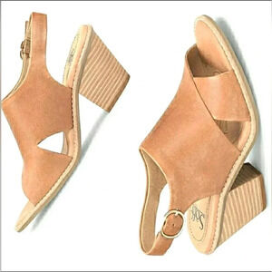 Sofft 11 Tan Casual Leather Slingback Block Heel Sandals